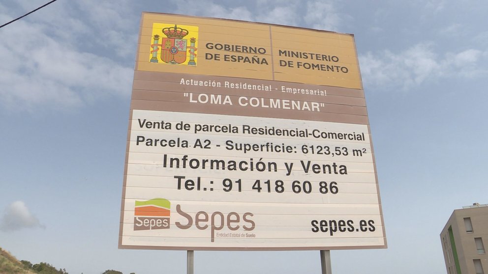 CARTEL 90 VIVIENDAS LOMA COLMENAR