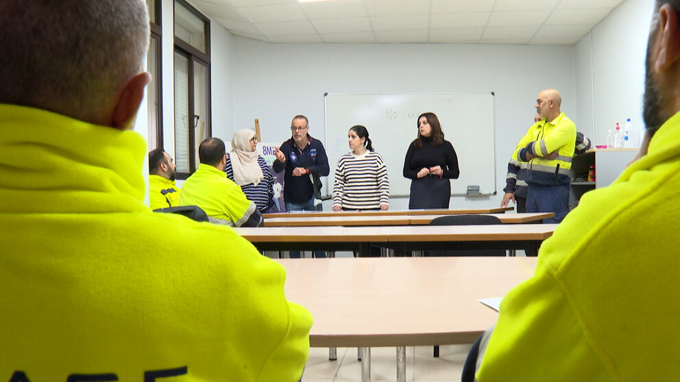 trabajadores estructuras del estrecho